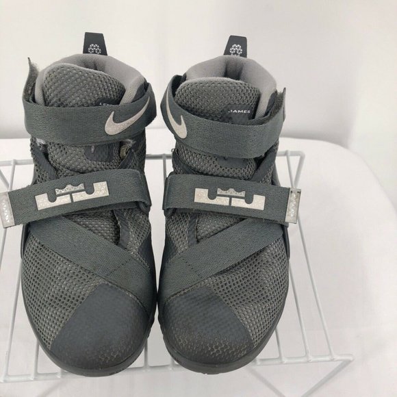 boys lebrons